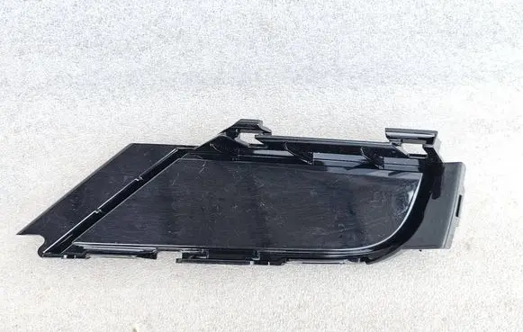 Volkswagen Tiguan Front bumper corner part panel trim 5NA853950B