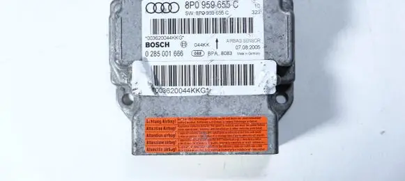 Audi A3 S3 8L Airbag control unit/module 8P0959655C