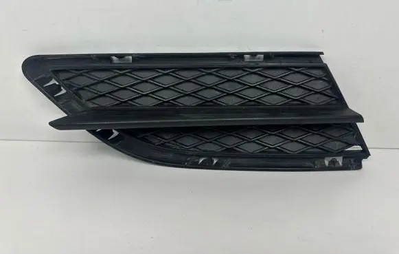 BMW 3 E90 E91 Front bumper lower grill 51117138418