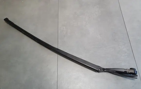 Audi Q8 Front wiper blade arm 4M8955406B 4M8955408B