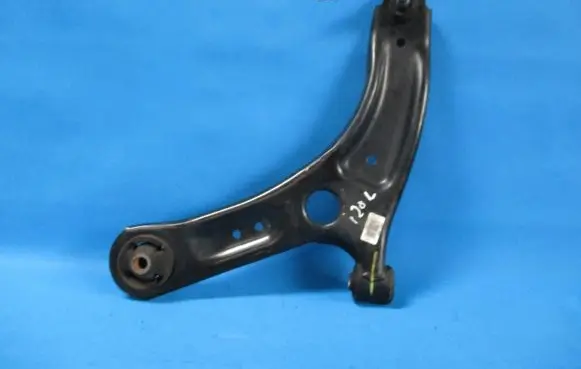 Hyundai i20 (GB IB) Front control arm