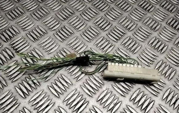 Mercedes-Benz E W212 Voltage converter/converter module A0009820012