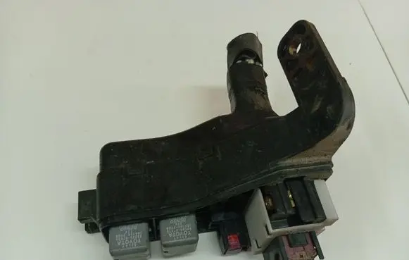 Toyota Corolla E120 E130 Fuse box set 