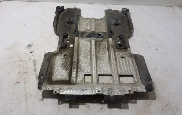 Citroen C4 III e-C4 Engine splash shield/under tray 9830181780