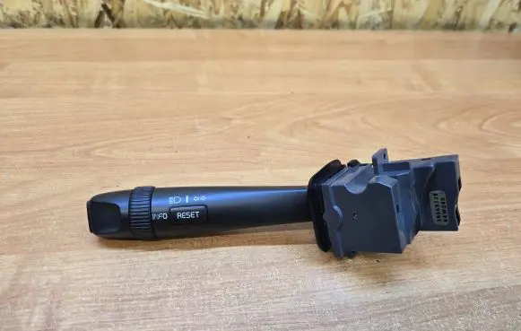 Volvo XC90 Indicator stalk 30669738 04W24D
