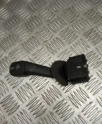 BMW 7 E38 Indicator stalk 8352172