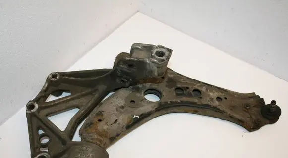 Volkswagen Polo Front lower control arm/wishbone 6Q0199294D