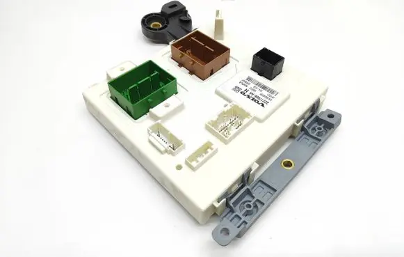 Volvo S90, V90 Comfort/convenience module 32217666AA 3HYS01 80040229