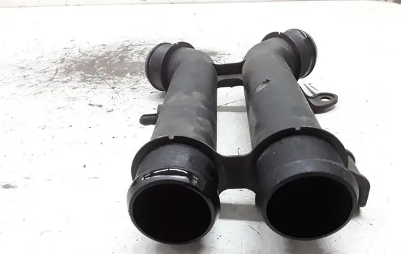 Intercooler hose/pipe