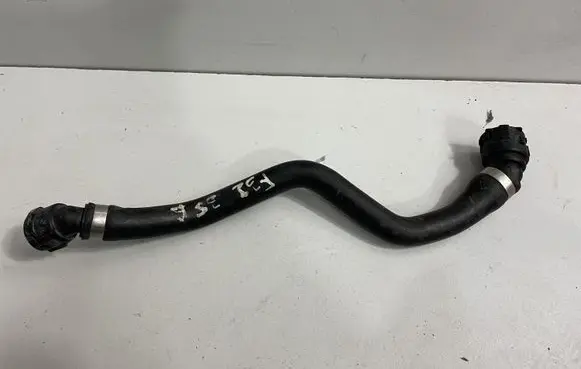 BMW 4 F32 F33 Engine coolant pipe/hose 7596841