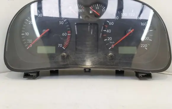 Volkswagen Golf IV Speedometer (instrument cluster) 88311301