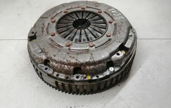 Hyundai ix35 Clutch pressure plate 32021 U217