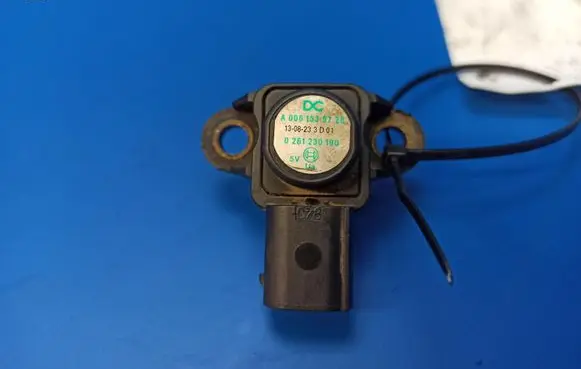 Mercedes-Benz E W212 Air pressure sensor A0061539728
