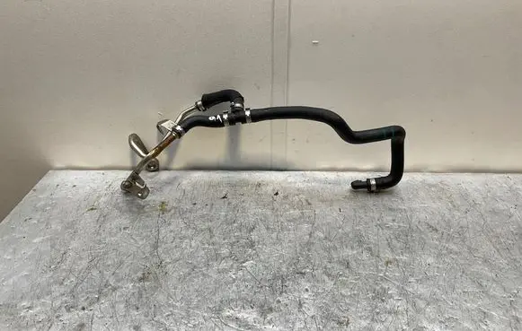 Coolant pipe/hose