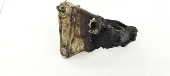 Renault Scenic II - Grand scenic II Engine mounting bracket
