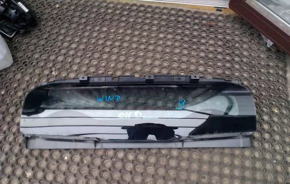 Renault Wind Rear windscreen/windshield window