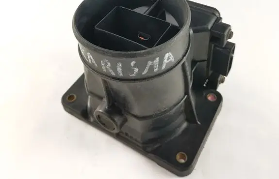 Mitsubishi Carisma Mass air flow meter E5T08271