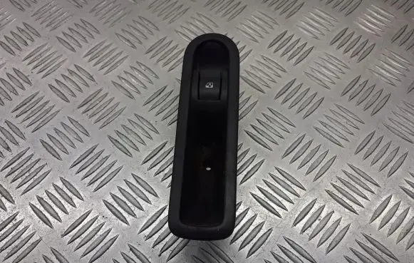 Renault Megane II Quarter vent window switch 156013870