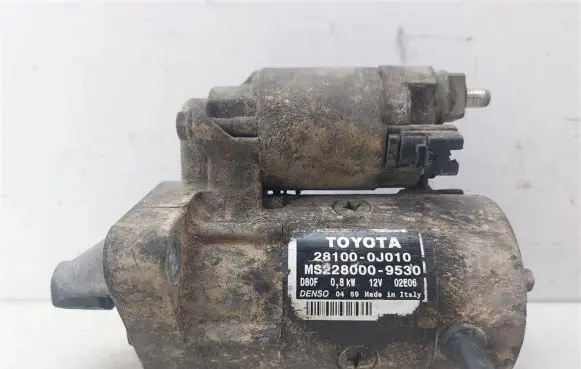 Toyota Yaris Starter motor 28100-0J010