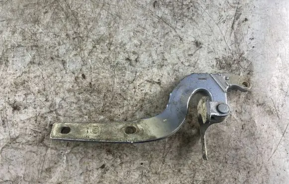 Mercedes-Benz E W124 Tailgate/trunk/boot hinge 1247430451
