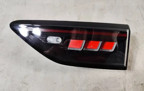 Volkswagen Golf VIII Rear/tail lights 5H0945308B L892789
