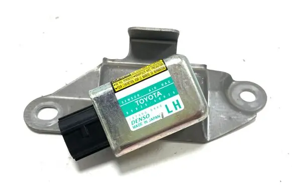 Toyota Land Cruiser (J120) Airbag deployment crash/impact sensor 8983060020 1879000460
