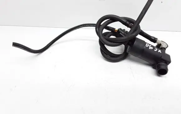 Volvo XC90 Windscreen/windshield washer pump 1S7117K624FE