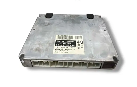 Lexus IS 200-300 Engine control unit/module 8966153460