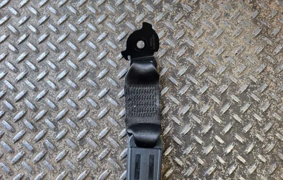 BMW 2 F44 Rear seatbelt buckle 7486323