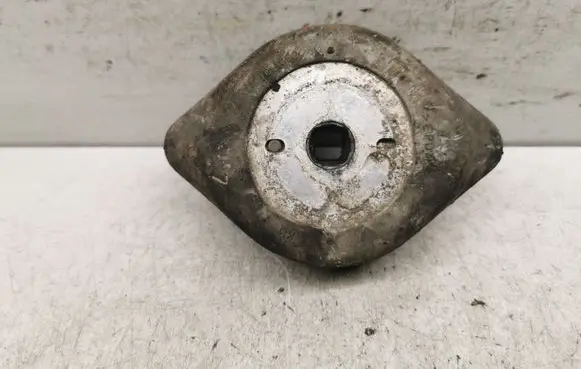 Audi A4 S4 B5 8D Gearbox mount 8D0399151J