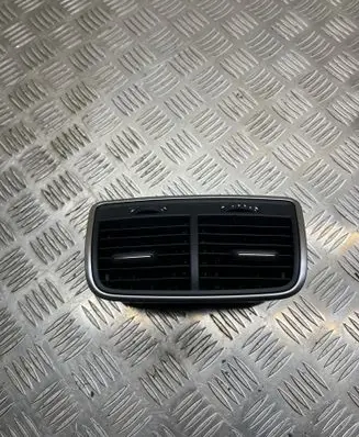 Rear air vent grill