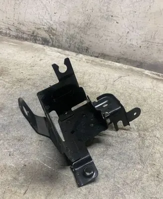 Peugeot 308 ABS pump bracket 9818902280