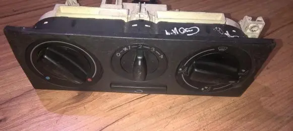 Volkswagen Golf IV Climate control unit 1j0819045f