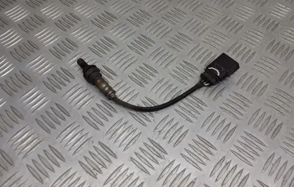 Volkswagen Polo IV 9N3 Lambda probe sensor 03C906262