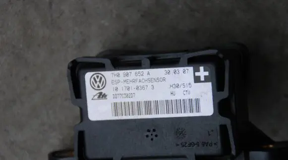 Porsche Cayenne (9PA) ESP acceleration yaw rate sensor 7H0907652A