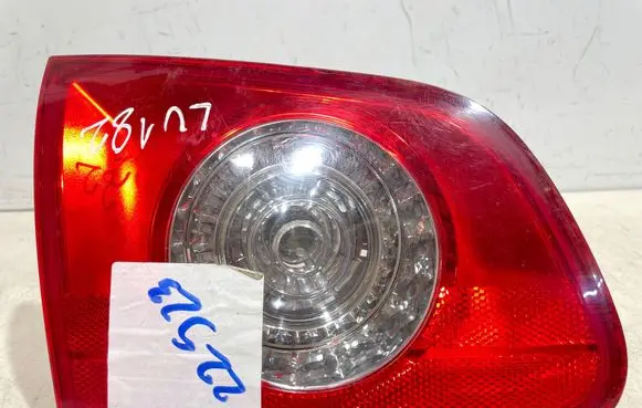 Volkswagen PASSAT B6 Tailgate rear/tail lights 27440104 093A08B1647