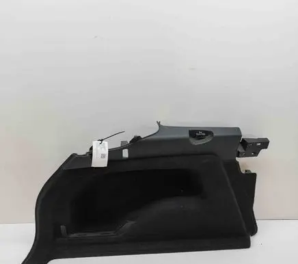Trunk/boot side trim panel
