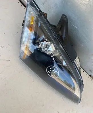 Ford Focus Headlight/headlamp 4M5113W029JB 10178