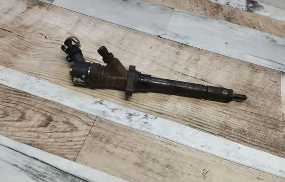 Peugeot 607 Fuel injector 9653344880