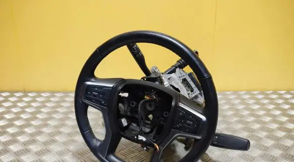 Chevrolet Silverado Steering wheel axle set 84483955 811761667