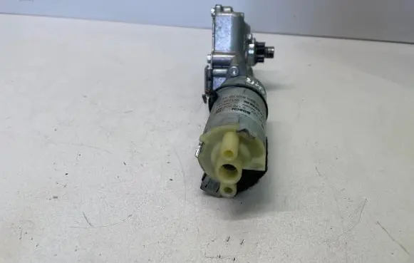 Mercedes-Benz S W221 Seat adjustment motor A2208205042