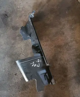 Renault Megane III Intercooler air guide/duct channel