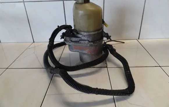 Opel Astra G Power steering pump