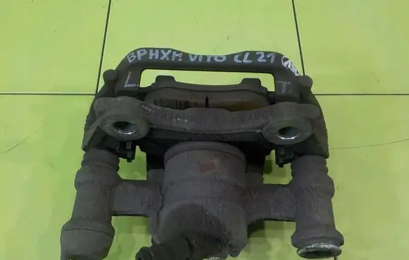 Mercedes-Benz Vito Viano W447 Front brake caliper CL21