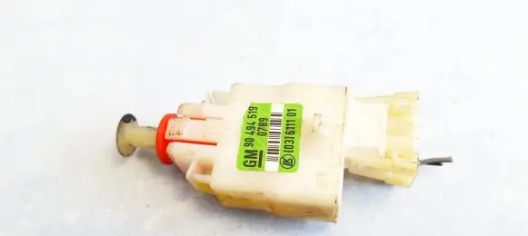 Opel Zafira A Brake pedal sensor switch 90494519 03611101