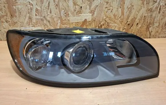 Volvo V50 Headlight/headlamp 0301198204 31335222