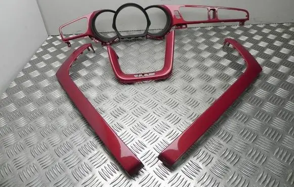 Radio/GPS head unit trim