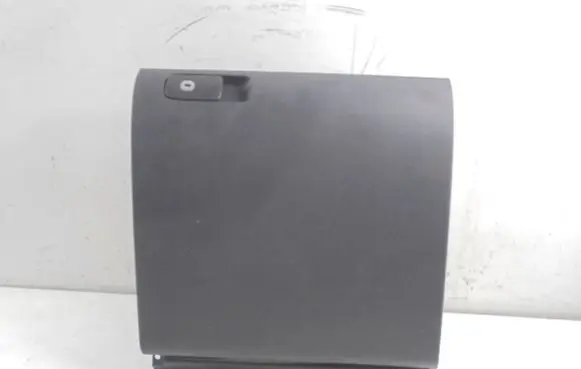 Volkswagen Golf V Glove box 5M1857097