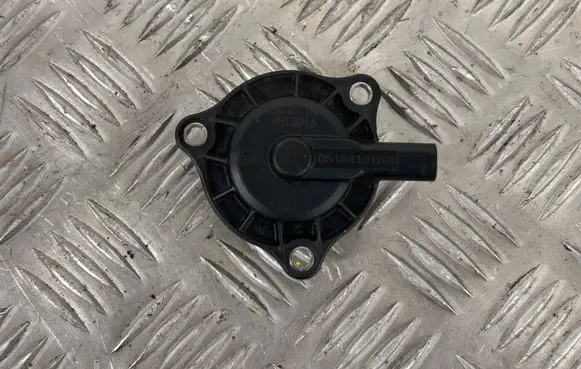 Maserati Levante Camshaft vanos timing valve 05184101AG