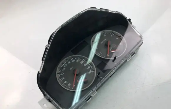 Volvo V50 Speedometer (instrument cluster) 30786343